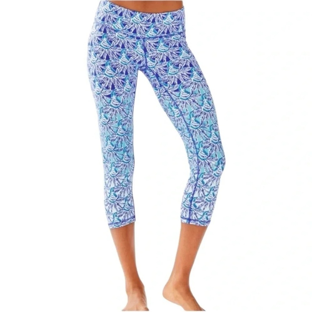 LILLY PULITZER UPF 50+ Luxletic 21" Weekender Crop Legging Color Whisper Blue L